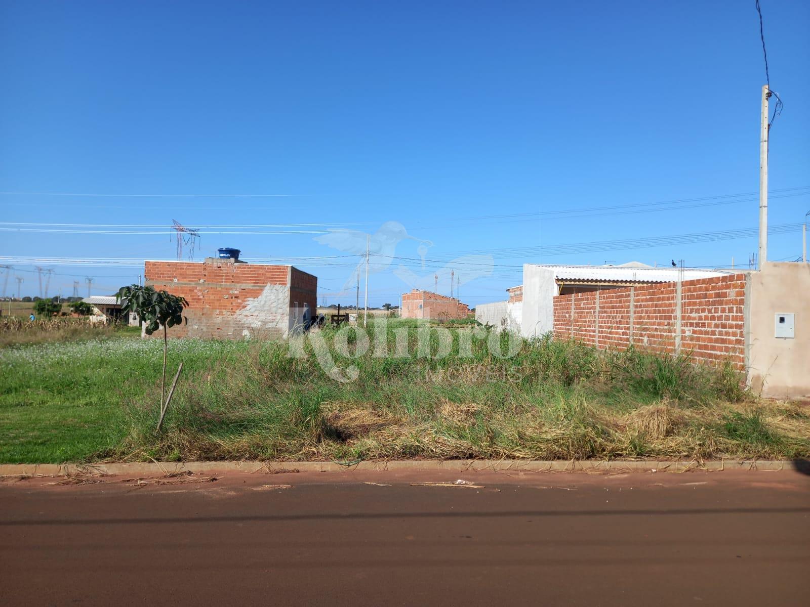 Terreno na Avenida Principal, medindo 200,00 m , liberado para...