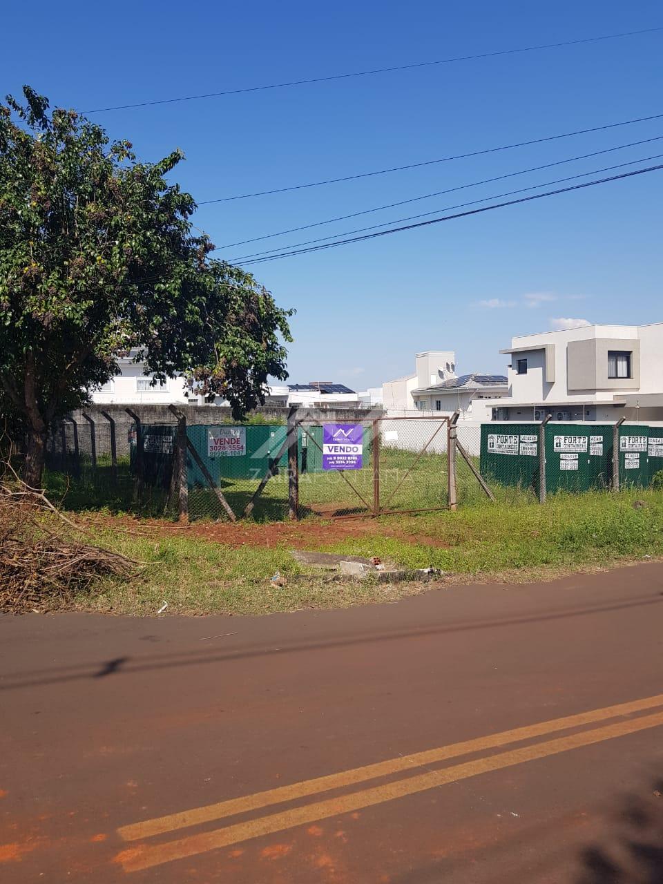 Terreno de esquina com 645m2 a venda no Jardim Panorama