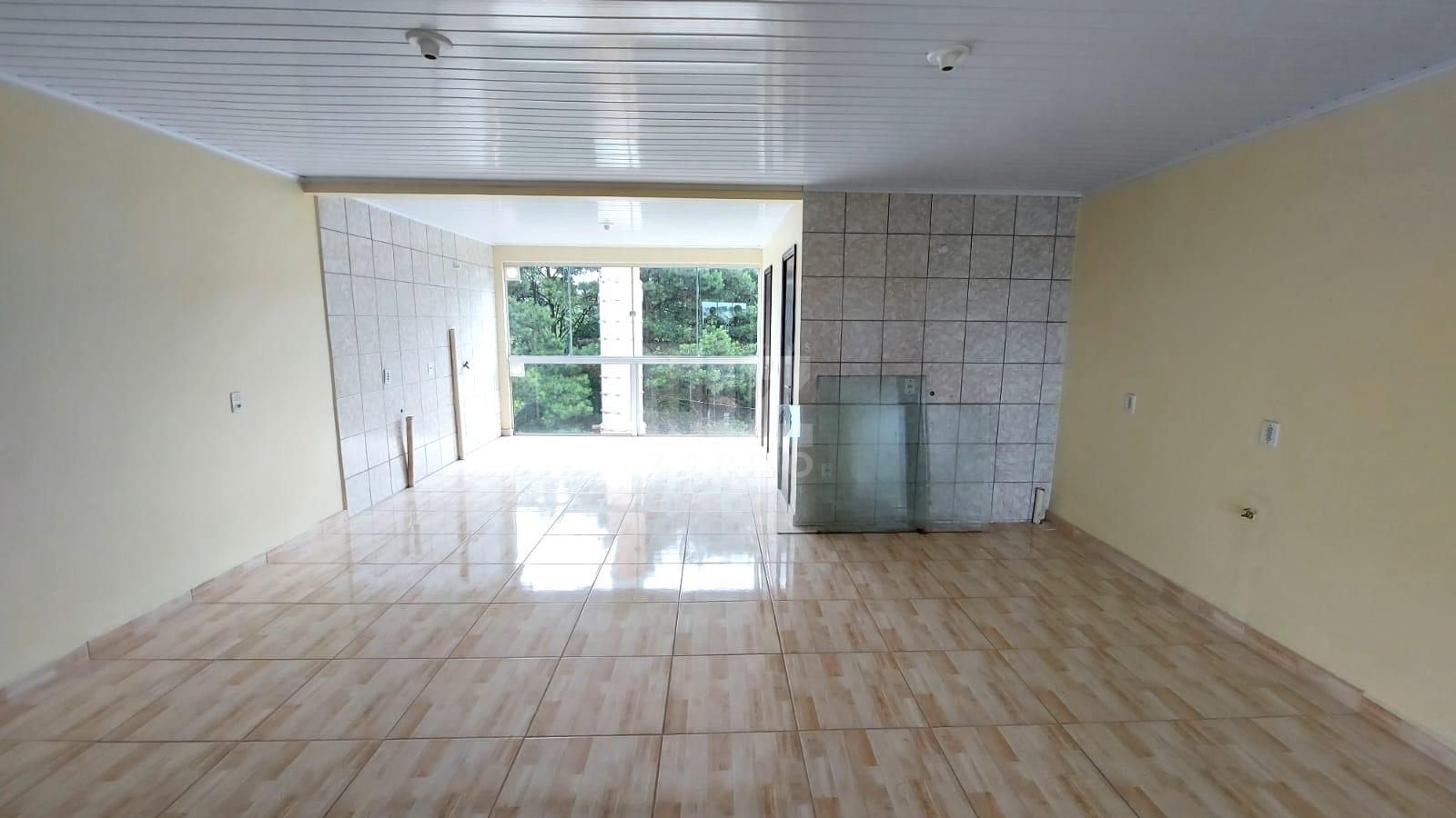 ESPAÇOSO APARTAMENTO, COM 03 QUARTOS, NO BAIRRO FIGUEROA    