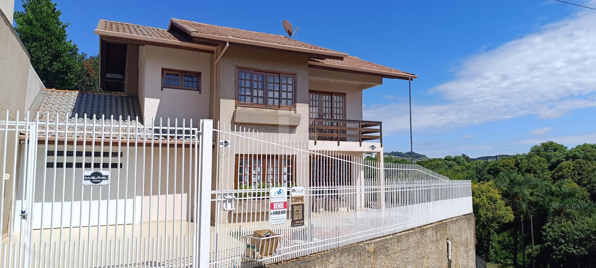Casa à venda próx. a Universidade - 179,00m  - dois pavimentos...
