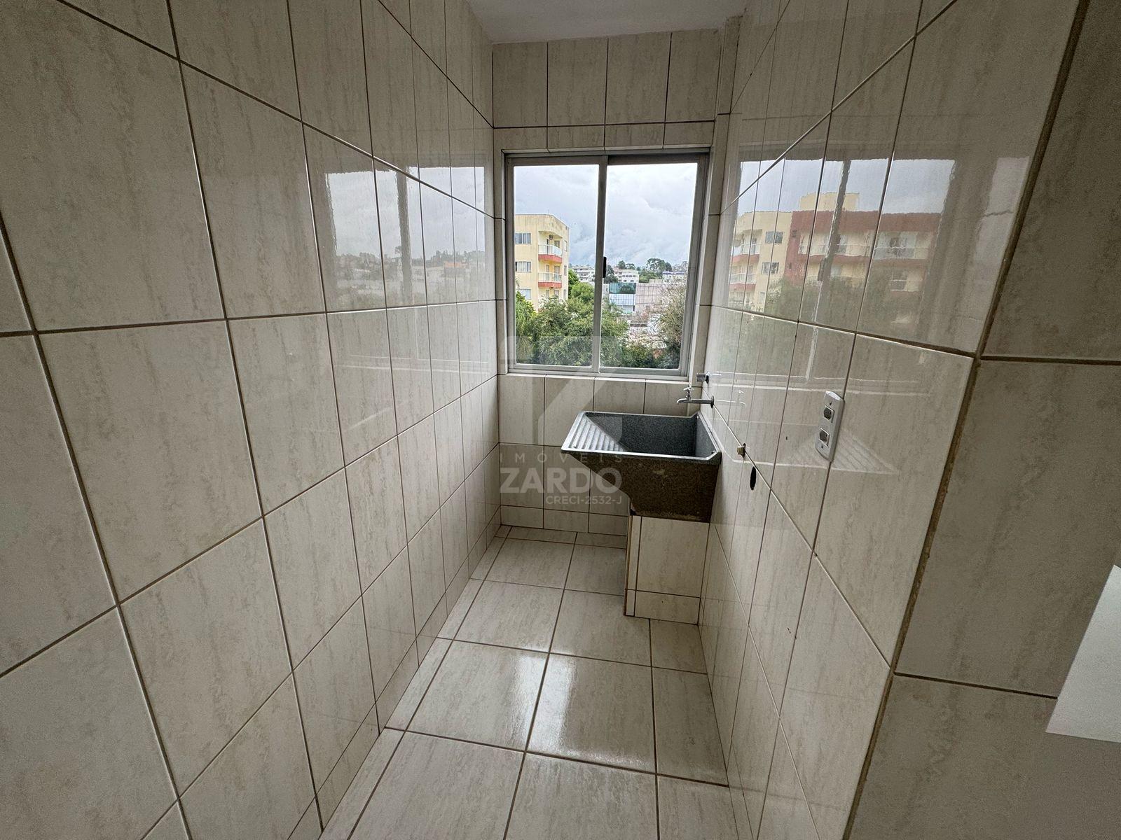 APARTAMENTO PARA LOCAÇÃO NO CENTRO DE CAÇADOR, CONTENDO UMA SU...