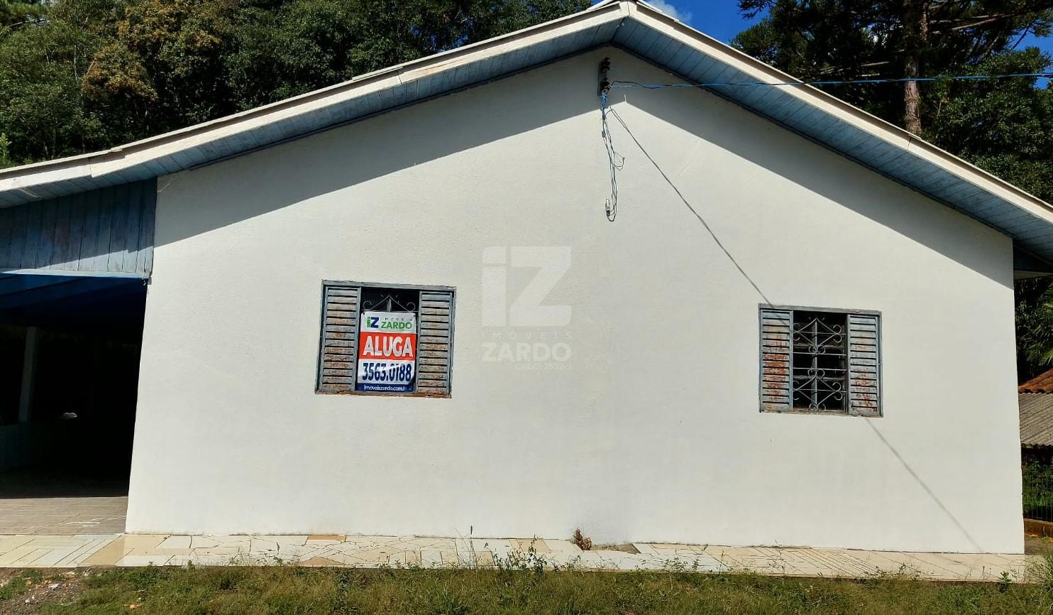 ALUGA-SE CASA ESPAÇOSA, COM 03 QUARTOS, BAIRRO MUNICÍPIOS    